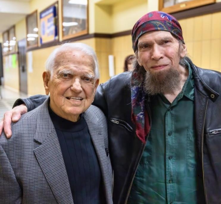 8 Gov. Nigh and Geoff Bond, son of Ridge
Bond, who played Curley in original production of Oklahoma! on Broadway, 2023 (Chris
Lo)